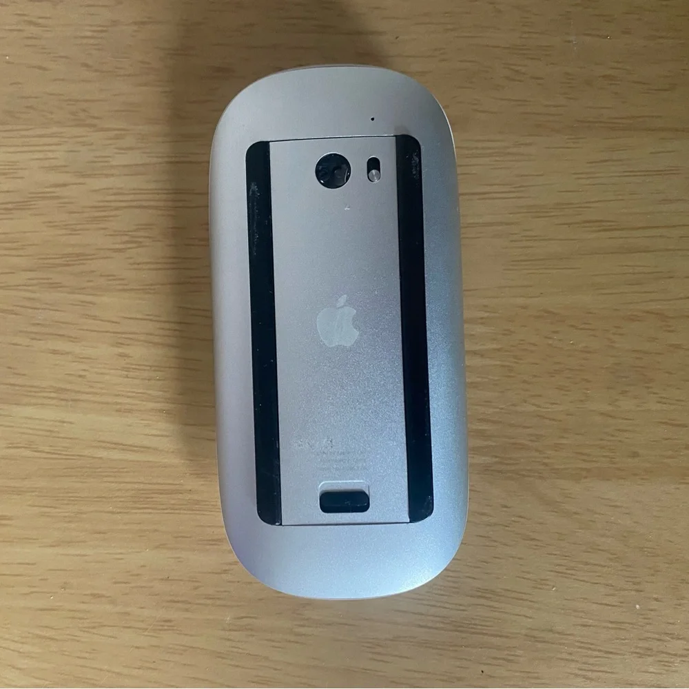 Apple Magic Mouse - Sleek White Design